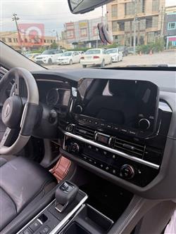 نیسان پاسفایندەر